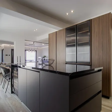 High-end 3br Huge Duplex Near Landmark Appartamento *