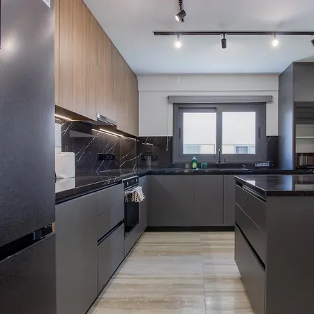 High-end 3br Huge Duplex Near Landmark Apartament