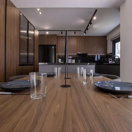 High-end 3br Huge Duplex Near Landmark Apartament Nikozja