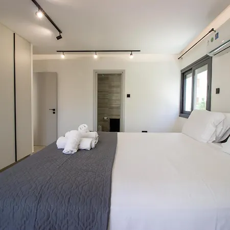High-end 3br Huge Duplex Near Landmark Apartament Nikozja