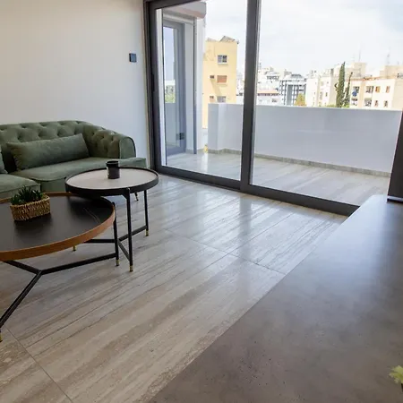 High-end 3br Huge Duplex Near Landmark * Nikozja