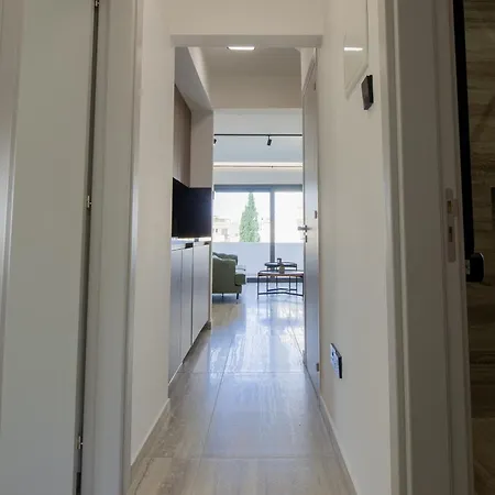 High-end 3br Huge Duplex Near Landmark * Nikozja
