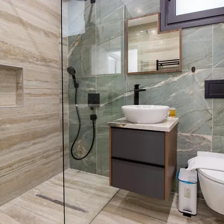 Apartament High-end 3br Huge Duplex Near Landmark