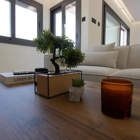 High-end 3br Huge Duplex Near Landmark Apartament